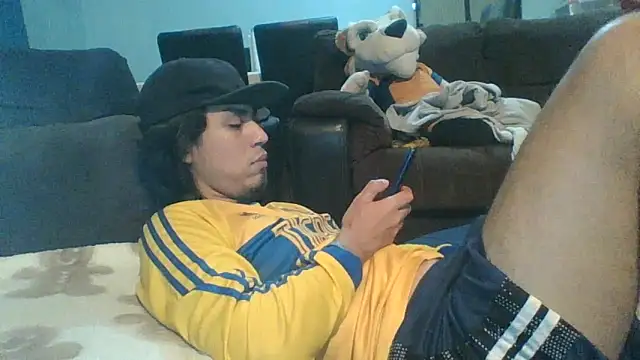 แชท XXX สดของ AlexAlejandro13