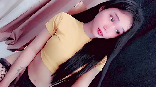 Amomentoflust99 网络视讯表演