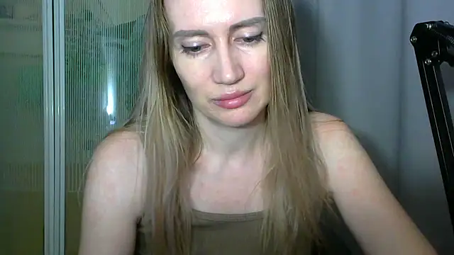 JessFoxxx Adlı Modelin Canlı XXX Sohbeti