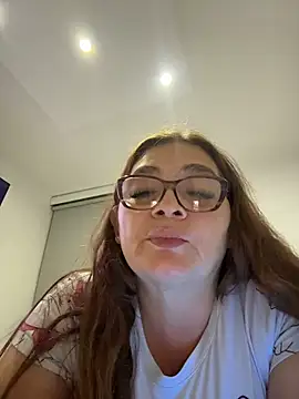 ANTONELLA_VIOLETA_のライブXXXチャット