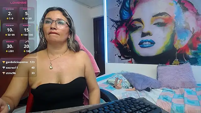 noelia_milf19のライブXXXチャット