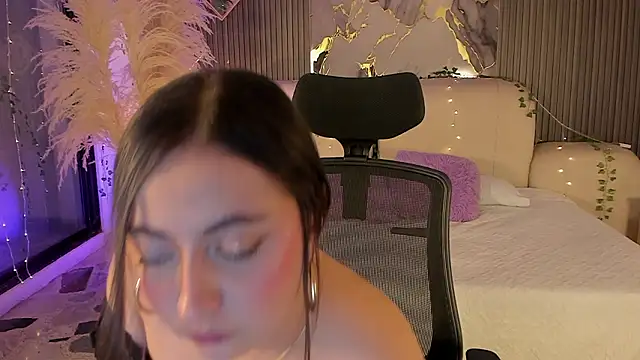 SarahCastro1_のライブXXXチャット