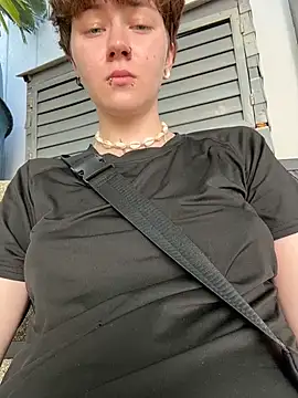 IceMur Adlı Modelin Canlı XXX Sohbeti