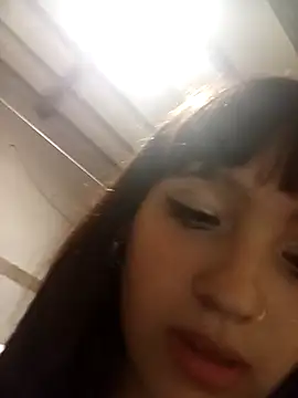 Chat +18 de dieciochoyundia ao vivo