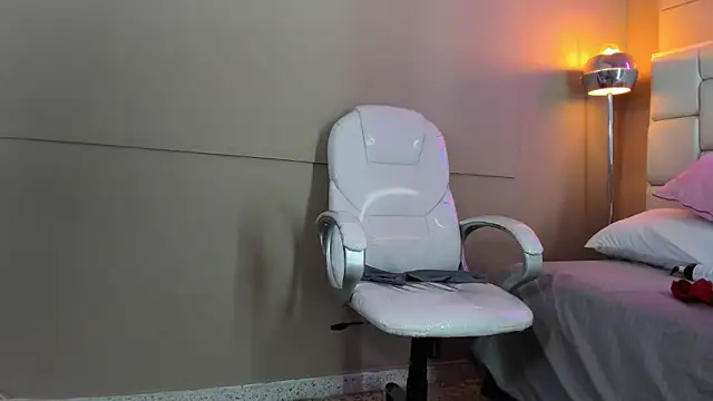 Evelyn_sexy18のライブXXXチャット