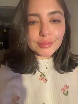 sukhakunis1 Adlı Modelin Canlı XXX Sohbeti