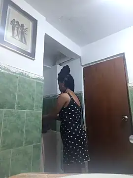 isaachot26n Webbikameraesitys