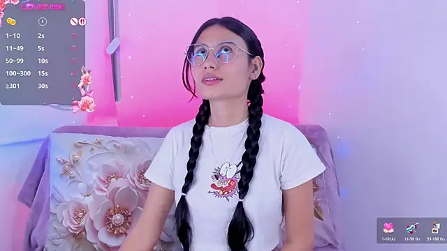 NayeCloud Live XXX-chat