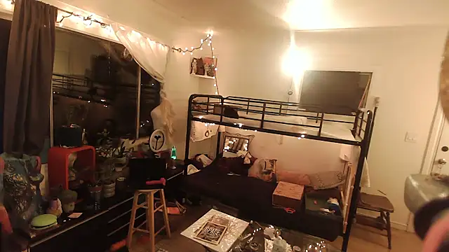 SilverandFox's Live XXX Chat