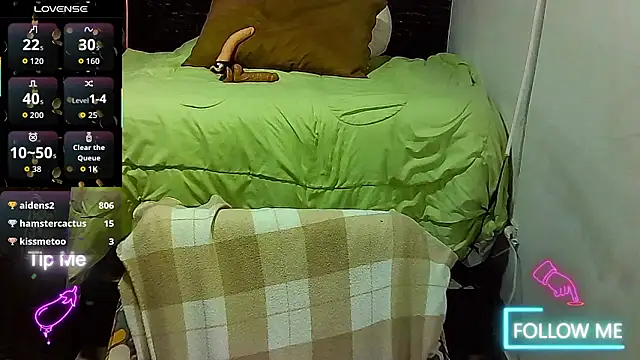 Chatroom XXX en direct de _naughty_milf