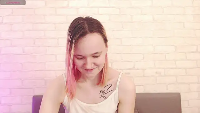 Ericha_Stone লাইভ XXX চ্যাট