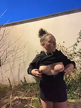 Reine_du_Vice84 লাইভ XXX চ্যাট