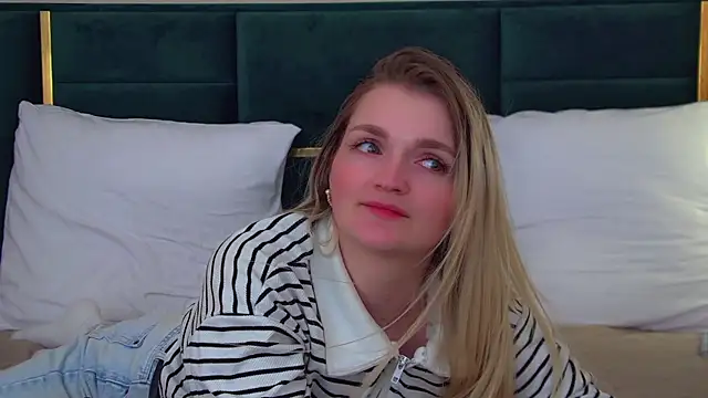 AnnyRaii – Live XXX-chat