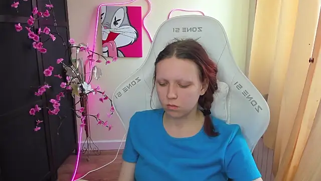 Chatroom XXX en direct de NikolFlostt