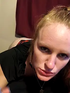 redslovestofuck Webcamshow