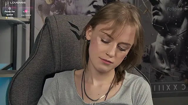 KiraMontoya – Naživo XXX chat