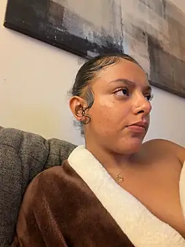 Pokazy przed kamerką – allybluee777