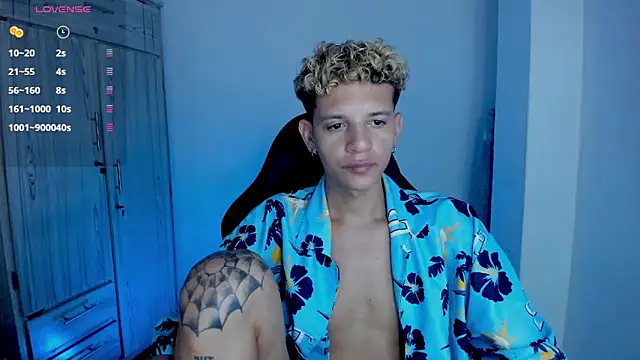 Chat +18 de tylernova ao vivo