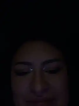 AbrilAw Show in webcam