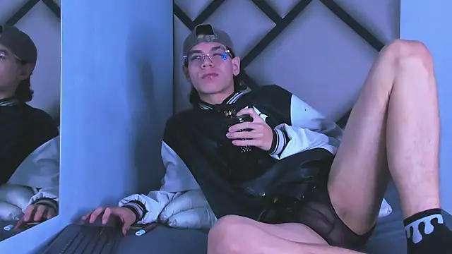 Bennet-Gray 现场XXX聊天