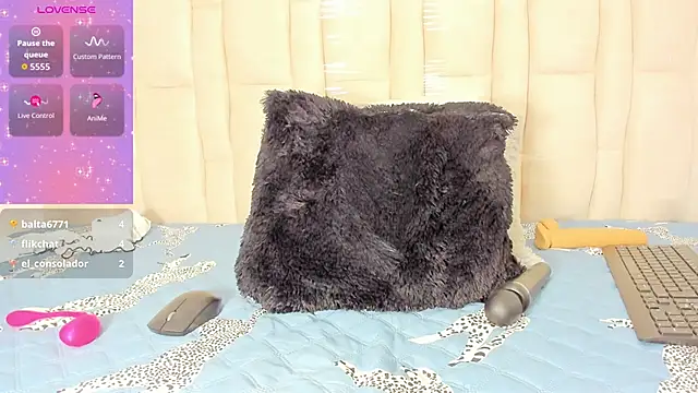 14_Dulcen Live XXX chat