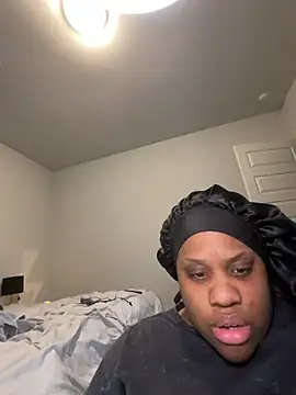 Exotic_Queen_: онлайн-секс-чат