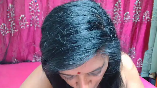 XXX chat uživo modela INDIANFUSION