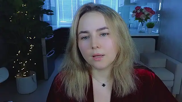 XXX chat uživo modela Mira_Mermayd