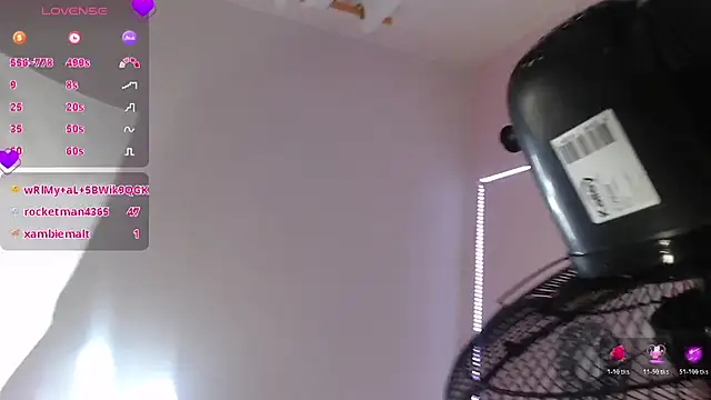 Czat XXX na żywo – HannahEmmax2