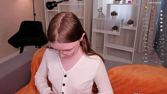 luv_tessa élő XXX-chatje