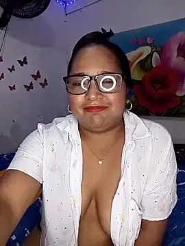 Czat XXX na żywo – Angelly_ricura