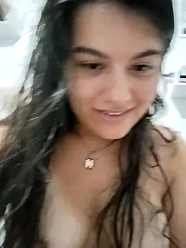 Satanatrix Adlı Modelin Canlı XXX Sohbeti