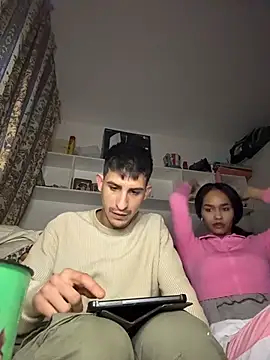 Ebano2006 Chat XXX in diretta