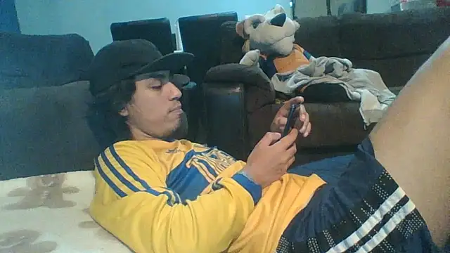 AlexAlejandro13 现场XXX聊天