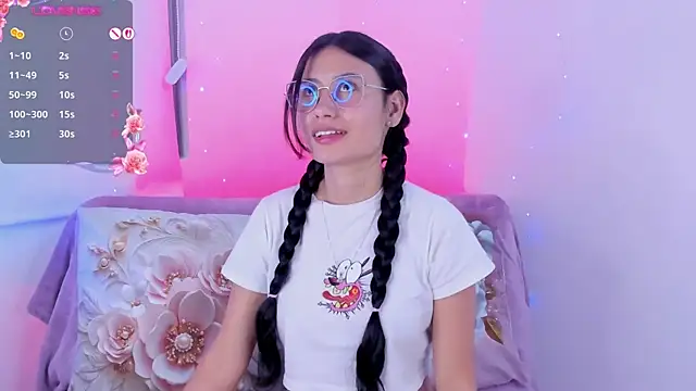 Czat XXX na żywo – NayeCloud