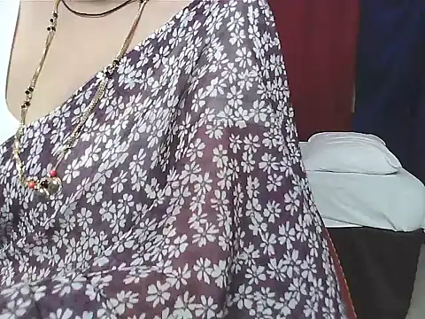 sunitha-3's Live XXX Chat