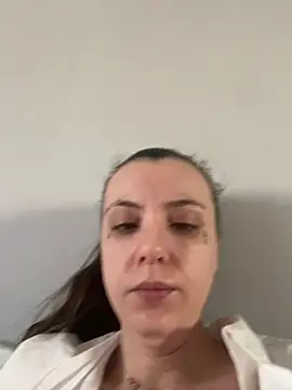 bunnythetailor Chat XXX live