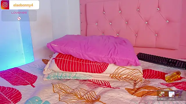 Keily-w Chat XXX live