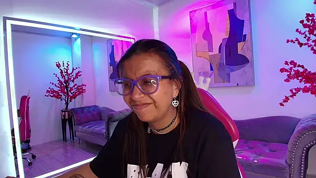 Amber__rouge's Live XXX Chat