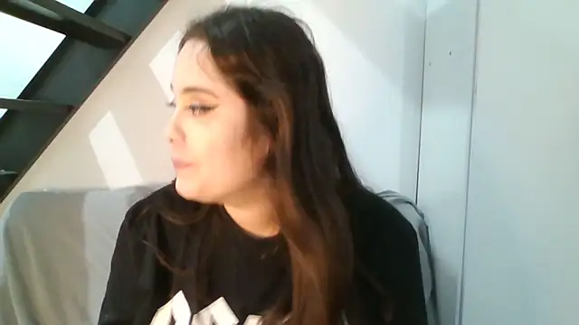 PutaYasmim Chat XXX live