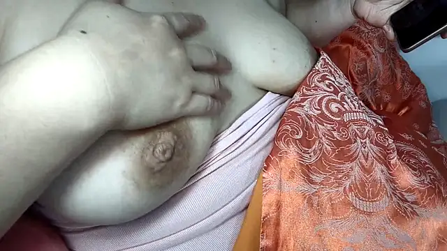 Chatroom XXX en direct de AngelwithEcup