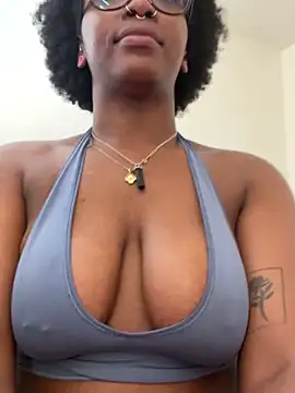 mochamimi: онлайн-секс-чат