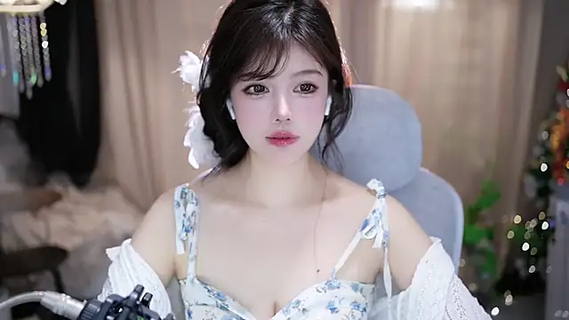 Cecily: онлайн-секс-чат