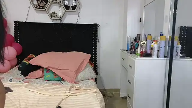 XXX chat uživo modela charlotte_077