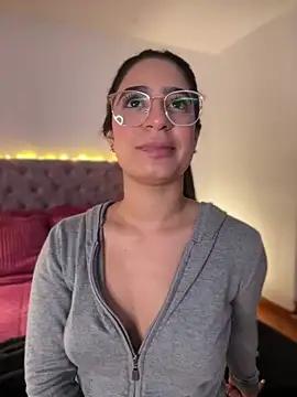 Samantha_e2 Live XXX Chat