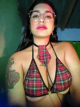 Živý XXX chat Linda_Saenz_