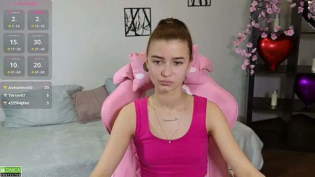 Chat +18 de kity_Jafaela ao vivo