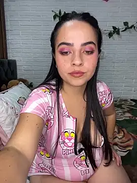 Chat +18 de Ivonneadams ao vivo