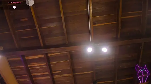 Chat +18 de MiaKay1 ao vivo