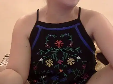 دردشة Lovelyclaya الجنسية المباشرة